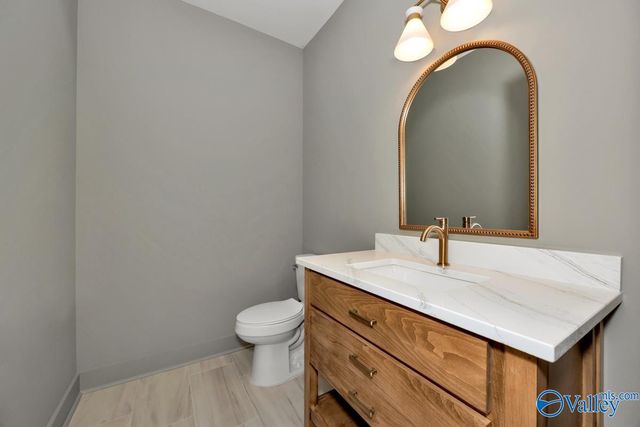 2002 Mythewood Drive, Huntsville, AL 35803