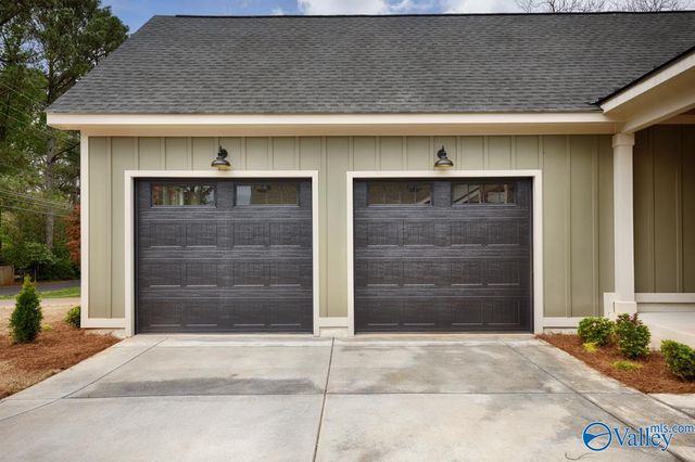 2002 Mythewood Drive, Huntsville, AL 35803