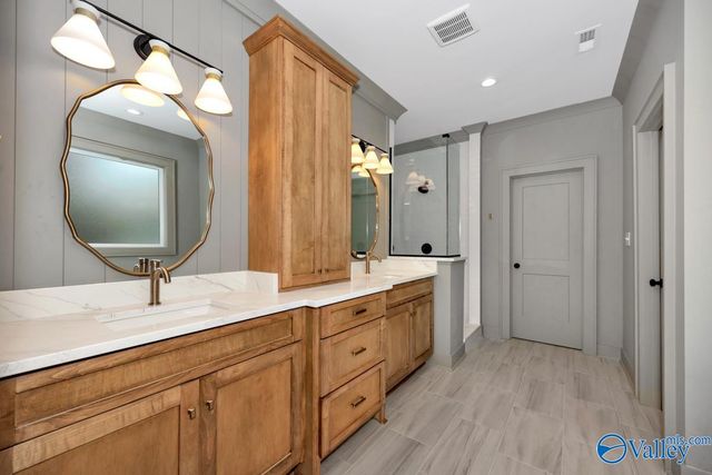 2002 Mythewood Drive, Huntsville, AL 35803