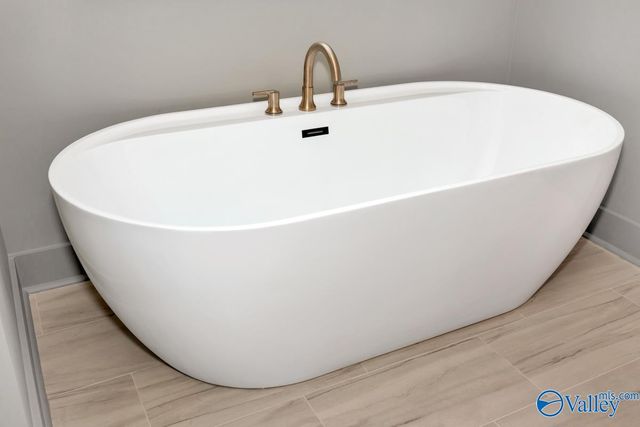 2002 Mythewood Drive, Huntsville, AL 35803