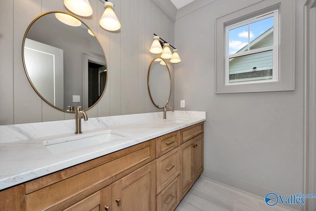 2002 Mythewood Drive, Huntsville, AL 35803