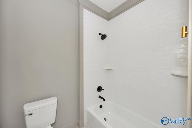 2002 Mythewood Drive, Huntsville, AL 35803