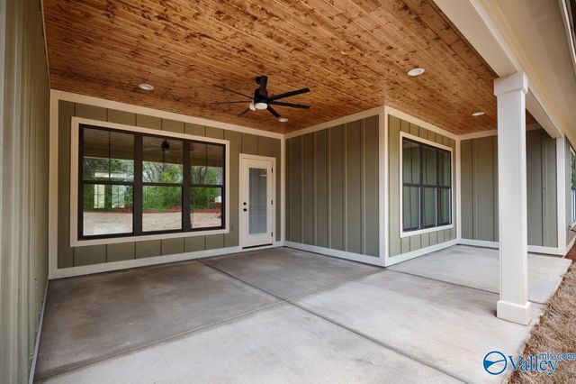 2002 Mythewood Drive, Huntsville, AL 35803