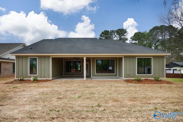 2002 Mythewood Drive, Huntsville, AL 35803