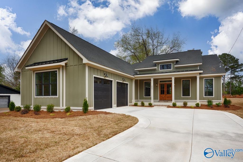 2002 Mythewood Drive, Huntsville, AL 35803