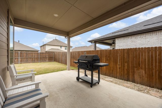 571 Bradley Drive, Fate, TX 75087