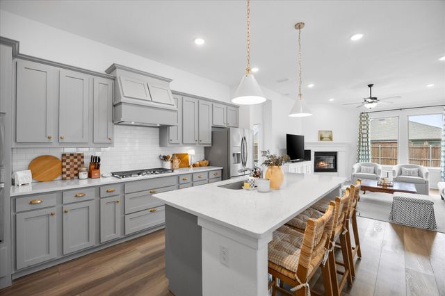 571 Bradley Drive, Fate, TX 75087