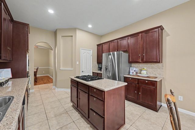 101 Woodmont Drive, Conroe, TX 77356