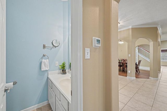 101 Woodmont Drive, Conroe, TX 77356