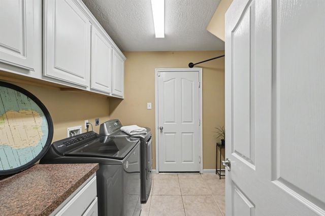 101 Woodmont Drive, Conroe, TX 77356