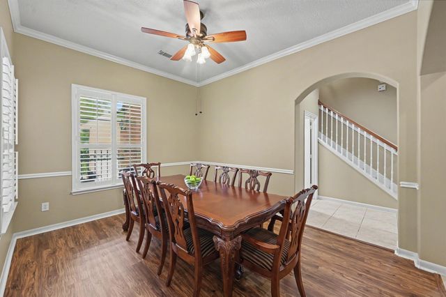 101 Woodmont Drive, Conroe, TX 77356