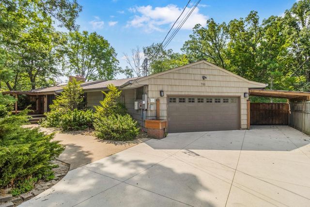 700 Arbogast Street, Shoreview, MN 55126