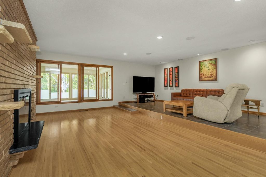 700 Arbogast Street, Shoreview, MN 55126 — photo 5
