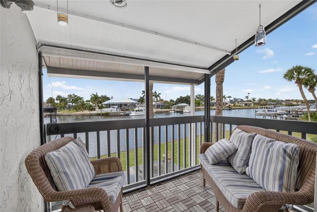 1028 APOLLO BEACH BOULEVARD 11, Apollo Beach, FL 33572