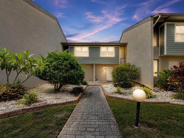 1028 APOLLO BEACH BOULEVARD 11, Apollo Beach, FL 33572