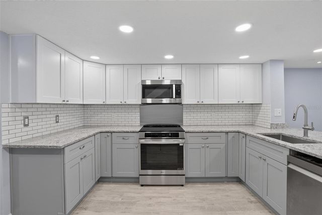1028 APOLLO BEACH BOULEVARD 11, Apollo Beach, FL 33572