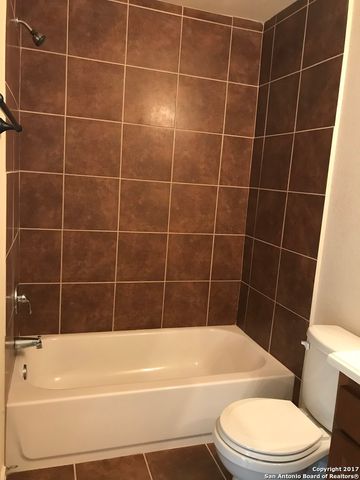 16833 Showdown Path Unit 2, Selma, TX 78154