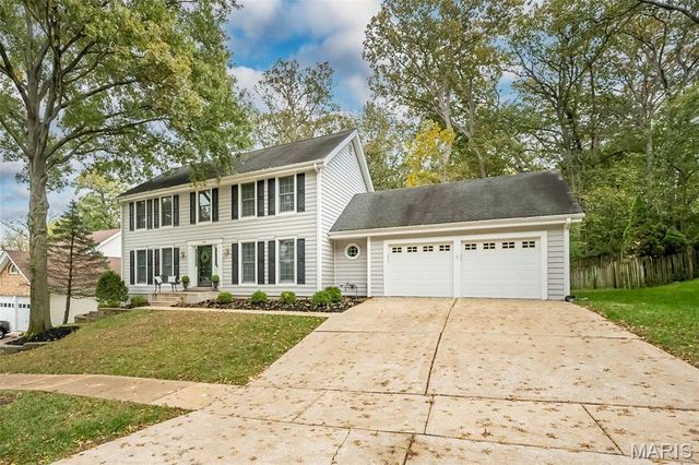 734 Chancellor Heights Drive, Manchester, MO 63011