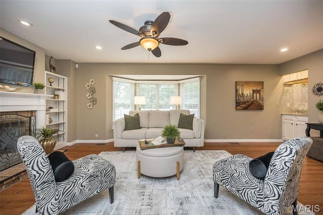 734 Chancellor Heights Drive, Manchester, MO 63011