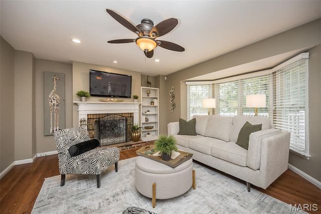 734 Chancellor Heights Drive, Manchester, MO 63011