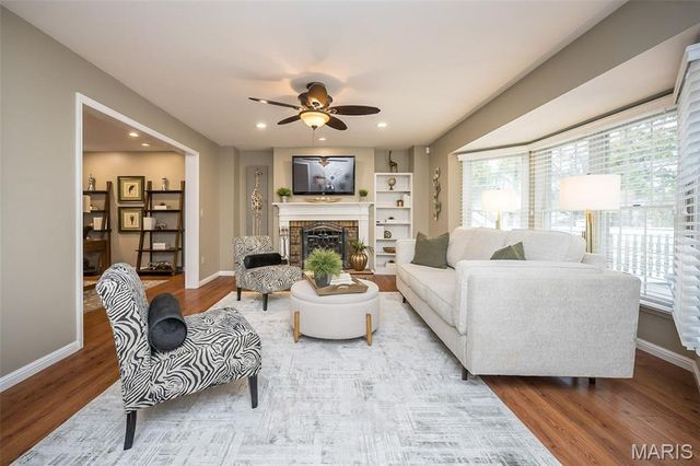 734 Chancellor Heights Drive, Manchester, MO 63011