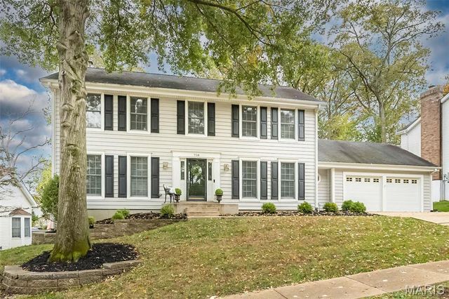 734 Chancellor Heights Drive, Manchester, MO 63011