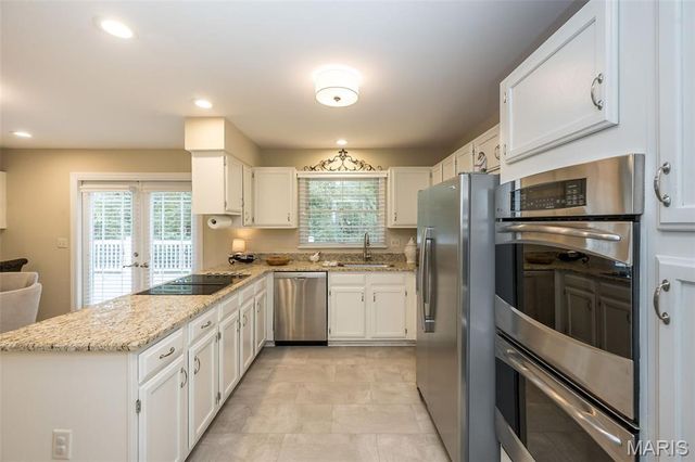 734 Chancellor Heights Drive, Manchester, MO 63011