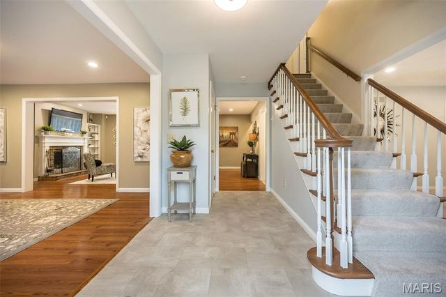 734 Chancellor Heights Drive, Manchester, MO 63011