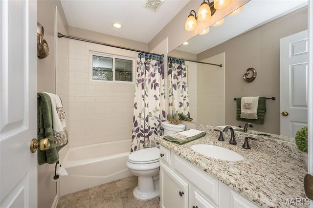 734 Chancellor Heights Drive, Manchester, MO 63011