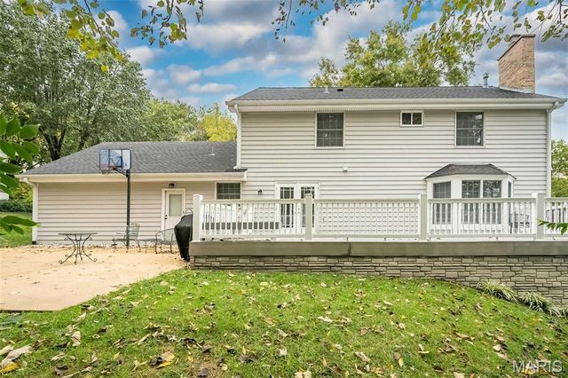 734 Chancellor Heights Drive, Manchester, MO 63011