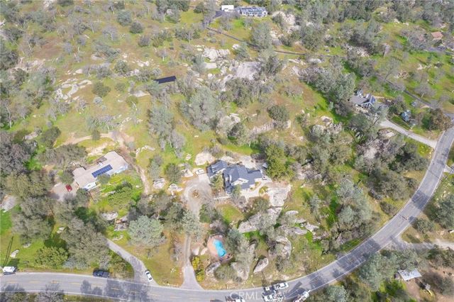 41961 Long Hollow Dr, Coarsegold, CA 93614