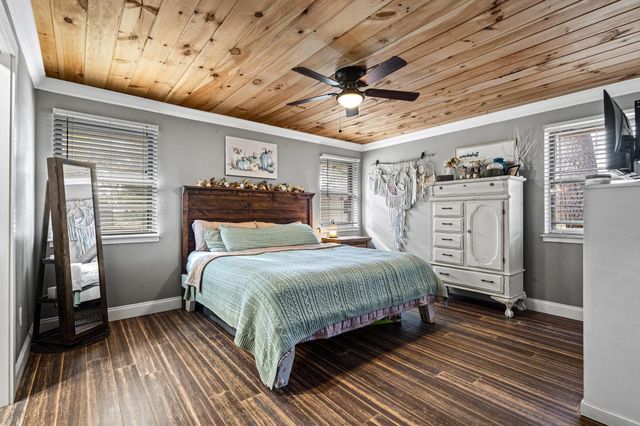 498 McCraw Lane, Denison, TX 75021