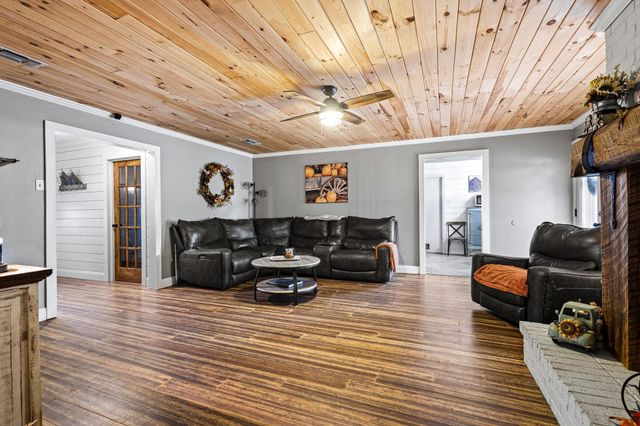 498 McCraw Lane, Denison, TX 75021