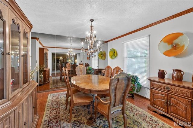468 Falaise Drive, Creve Coeur, MO 63141