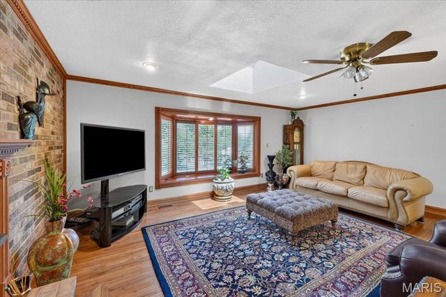 468 Falaise Drive, Creve Coeur, MO 63141