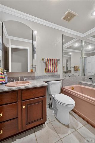 468 Falaise Drive, Creve Coeur, MO 63141