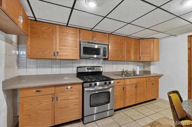 468 Falaise Drive, Creve Coeur, MO 63141