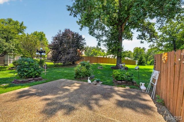 468 Falaise Drive, Creve Coeur, MO 63141
