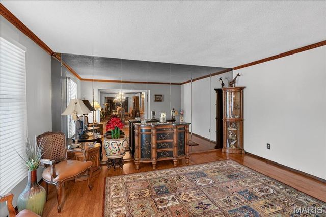 468 Falaise Drive, Creve Coeur, MO 63141
