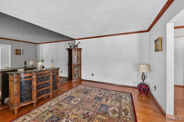 468 Falaise Drive, Creve Coeur, MO 63141