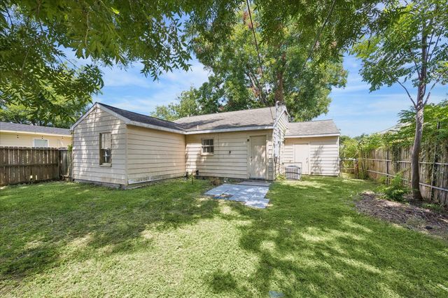 8348 Baker Drive, Houston, TX 77017