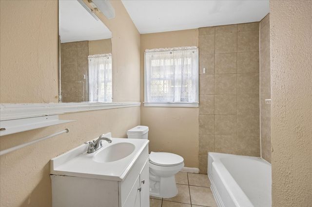 8348 Baker Drive, Houston, TX 77017