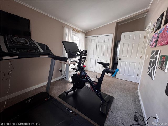 1066 Virginia Avenue, Marysville, MI 48040