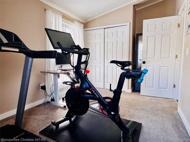 1066 Virginia Avenue, Marysville, MI 48040