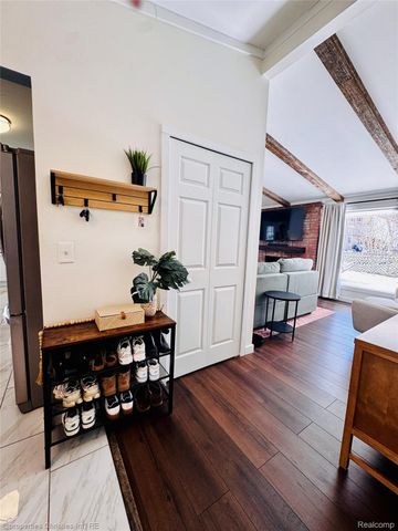 1066 Virginia Avenue, Marysville, MI 48040