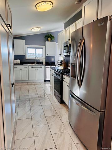 1066 Virginia Avenue, Marysville, MI 48040