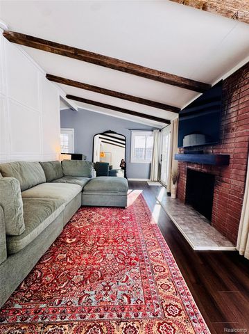 1066 Virginia Avenue, Marysville, MI 48040