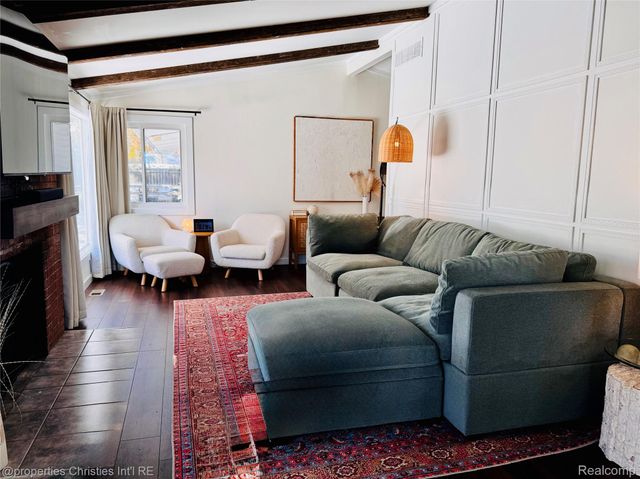 1066 Virginia Avenue, Marysville, MI 48040