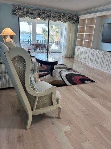 868 BAYWAY BOULEVARD 304, Clearwater Beach, FL 33767