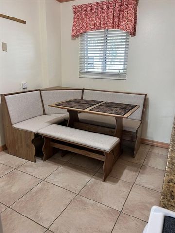 868 BAYWAY BOULEVARD 304, Clearwater Beach, FL 33767